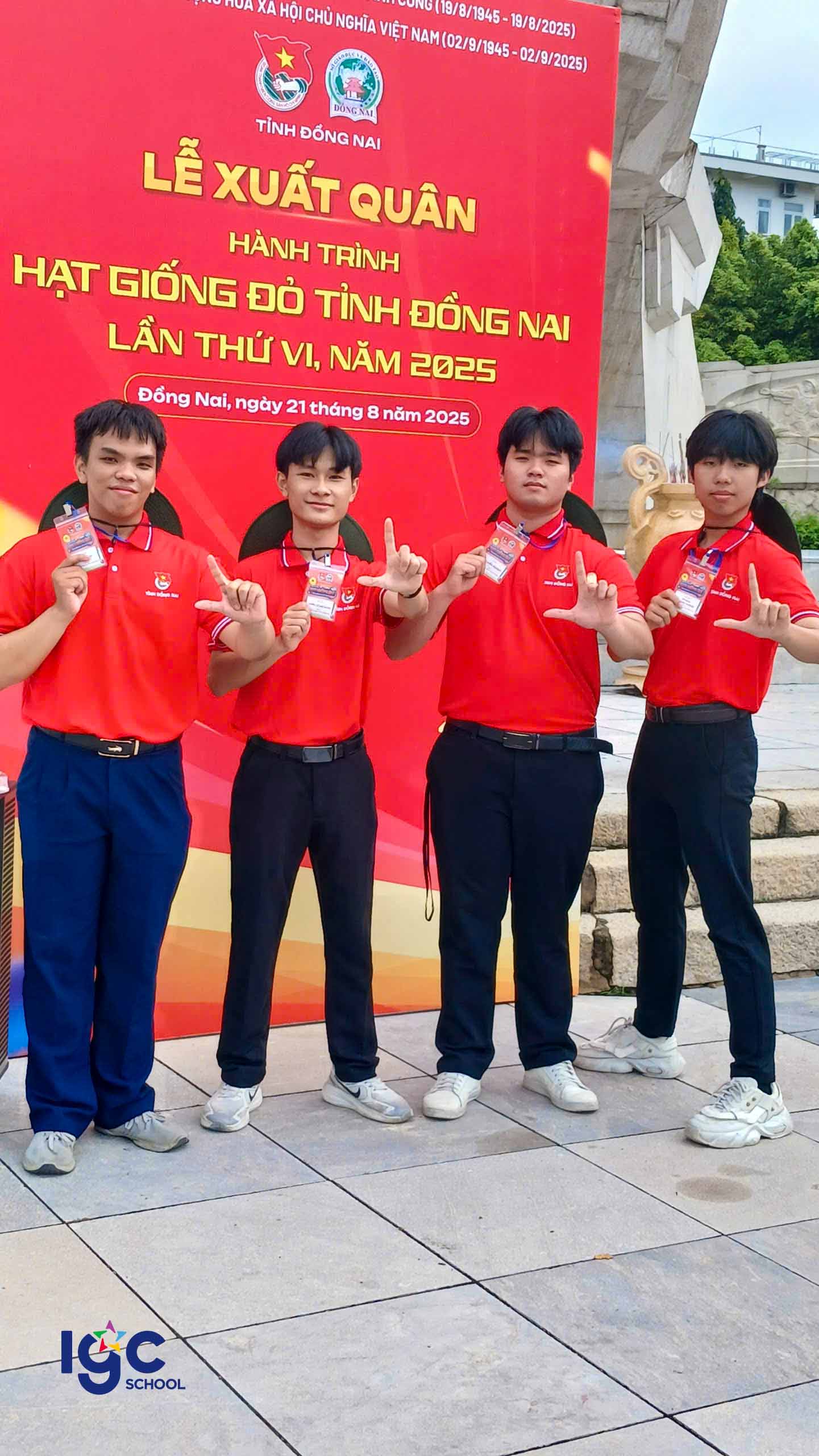 ĐOÀN VIÊN THANH NIÊN TRƯỜNG THPT LÊ QUÝ ĐÔN – TÂN MAI THAM GIA HÀNH TRÌNH “HẠT GIỐNG ĐỎ” LẦN VI VÀ TRẠI RÈN LUYỆN HỌC SINH THPT NĂM 2025