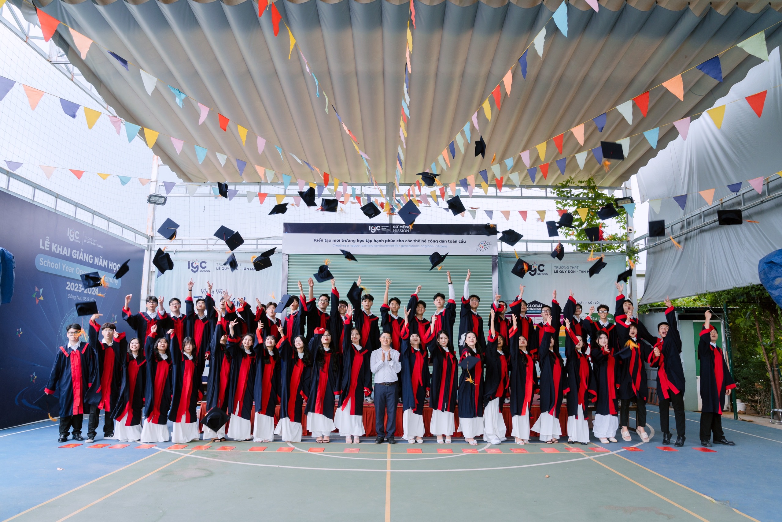 KỶ YẾU 12C3 NIÊN KHOÁ 2021-2024