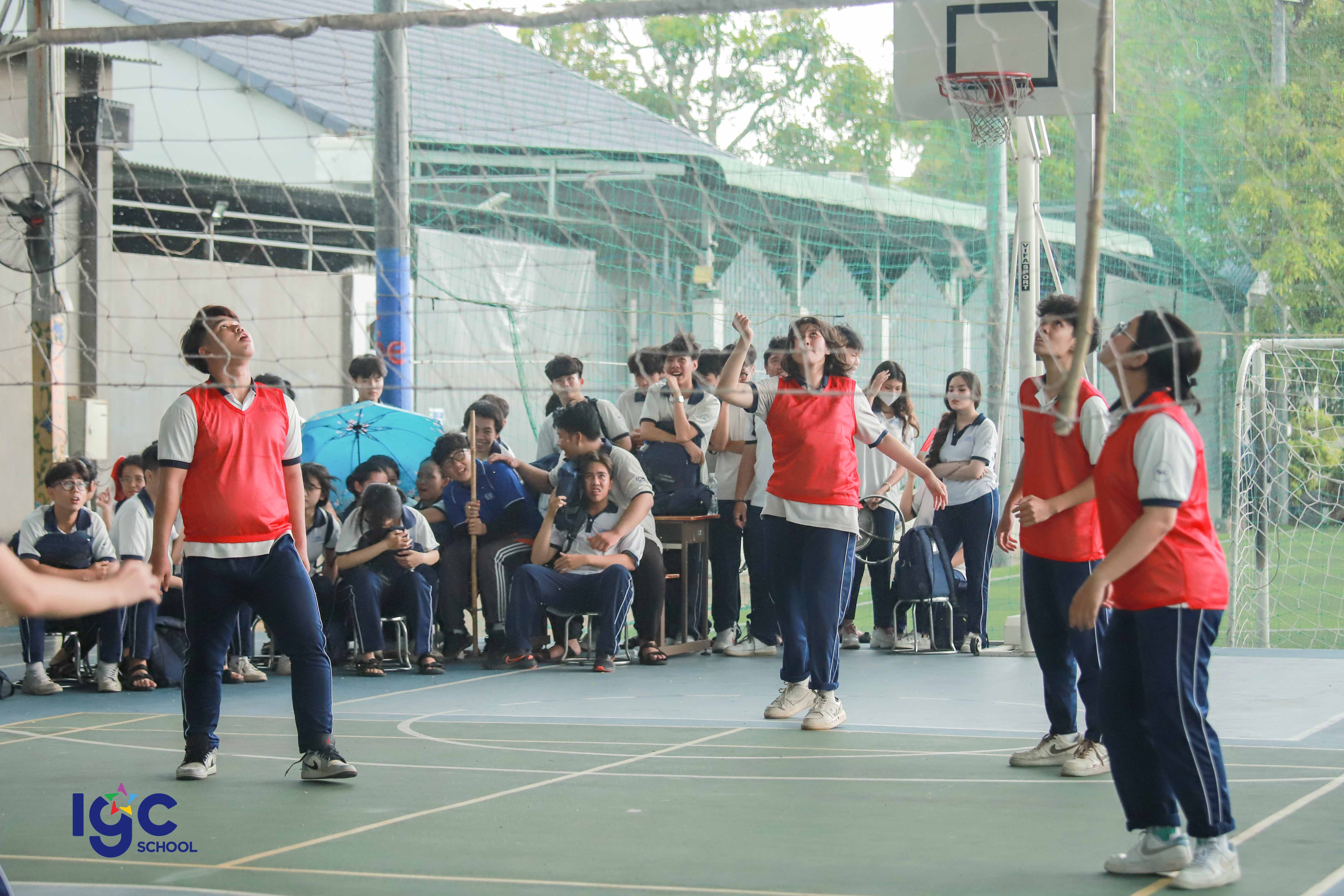 BÙNG NỔ! RỰC CHÁY! TUYỆT VỜI