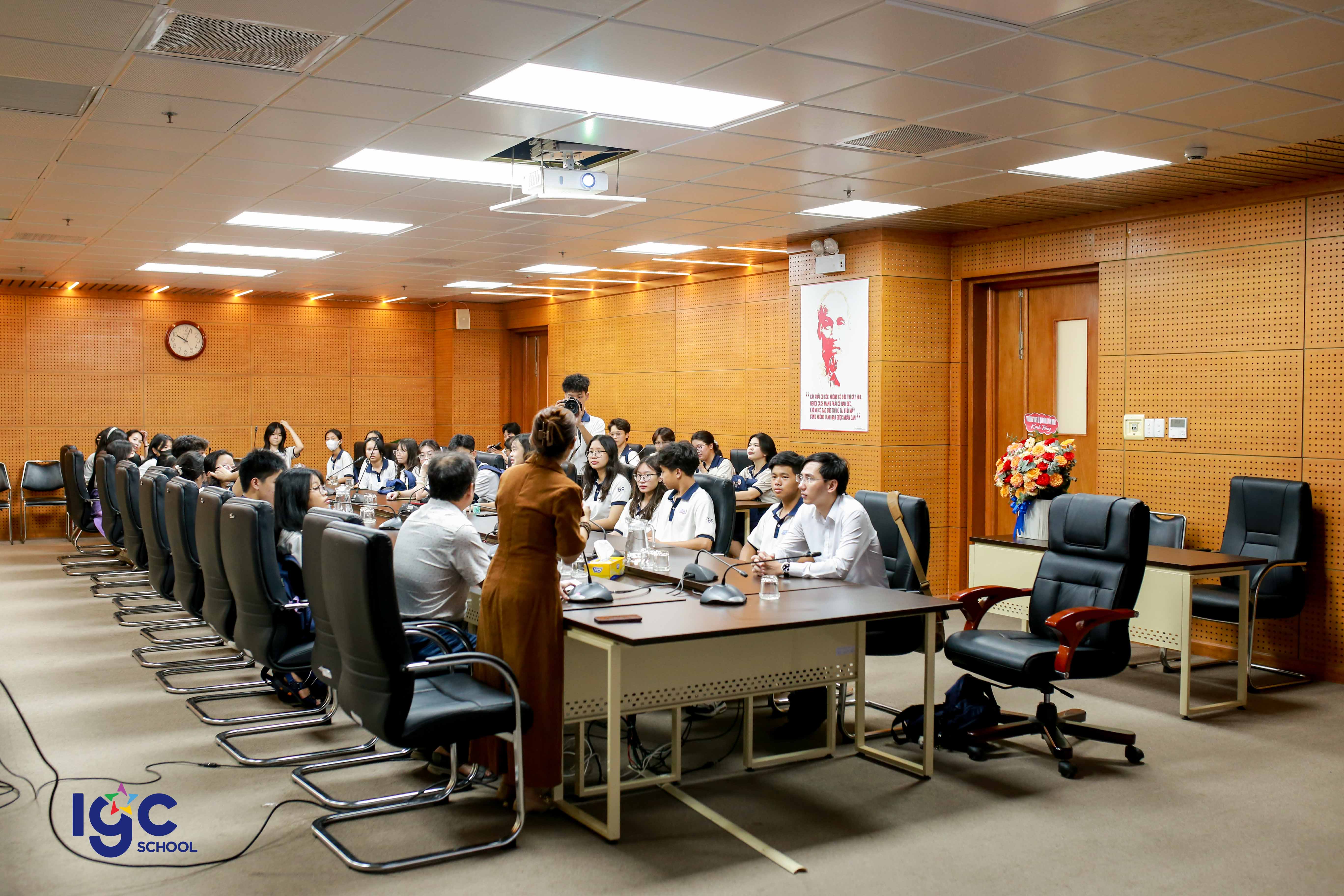 THEO CHÂN HỌC SINH KHÁM PHÁ TRƯỜNG ĐẠI HỌC MỸ THUẬT TP.HCM