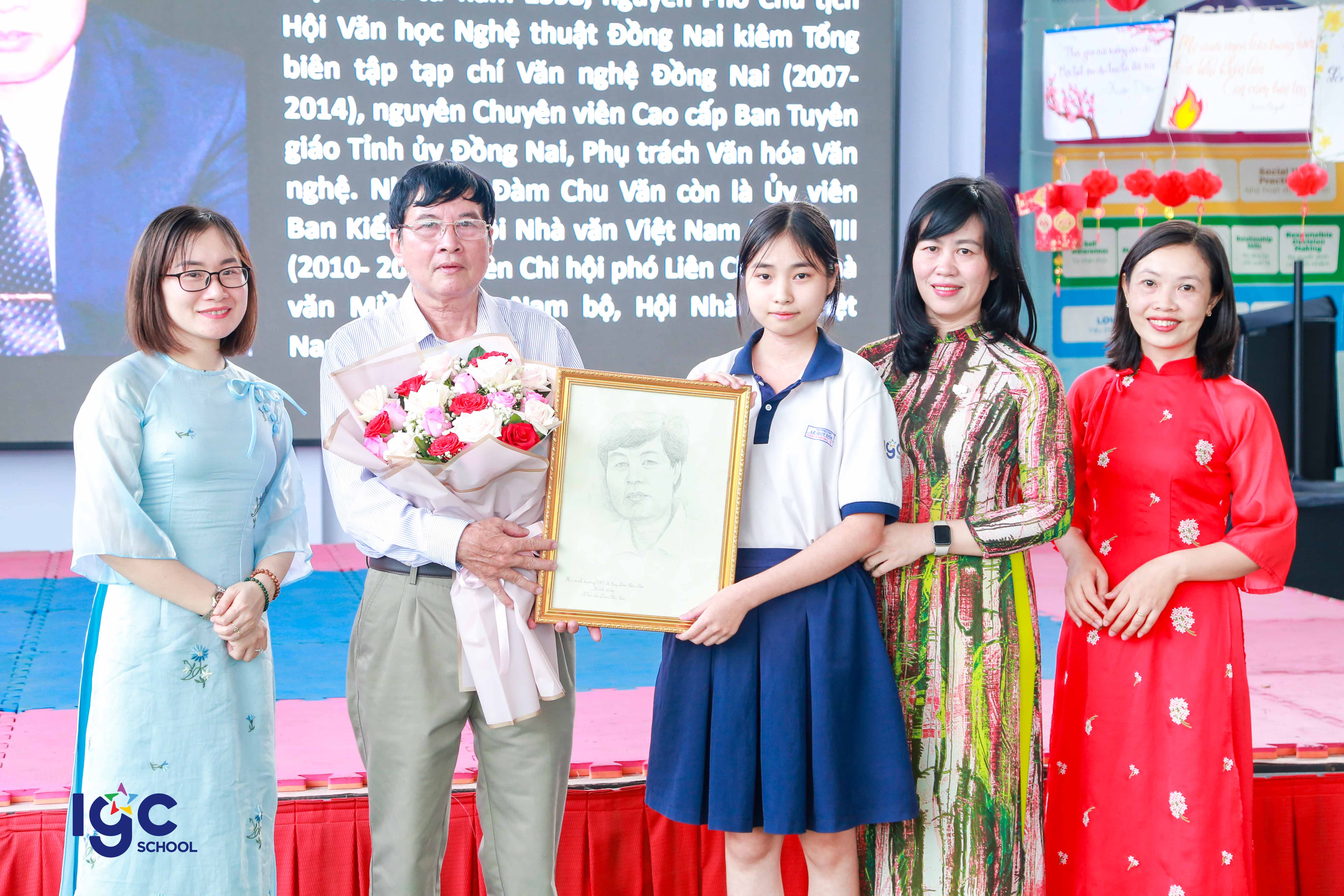 NGOẠI KHOÁ VĂN – MỪNG NGÀY THƠ VIỆT NAM ❤